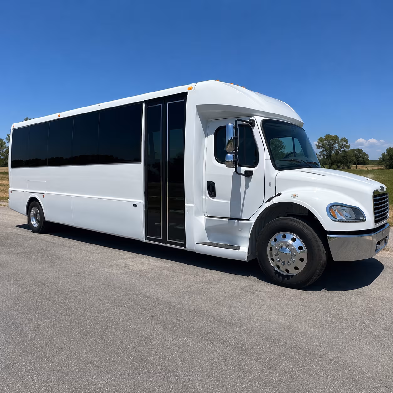 corporate airport transfer buses between la mesa and san diego international