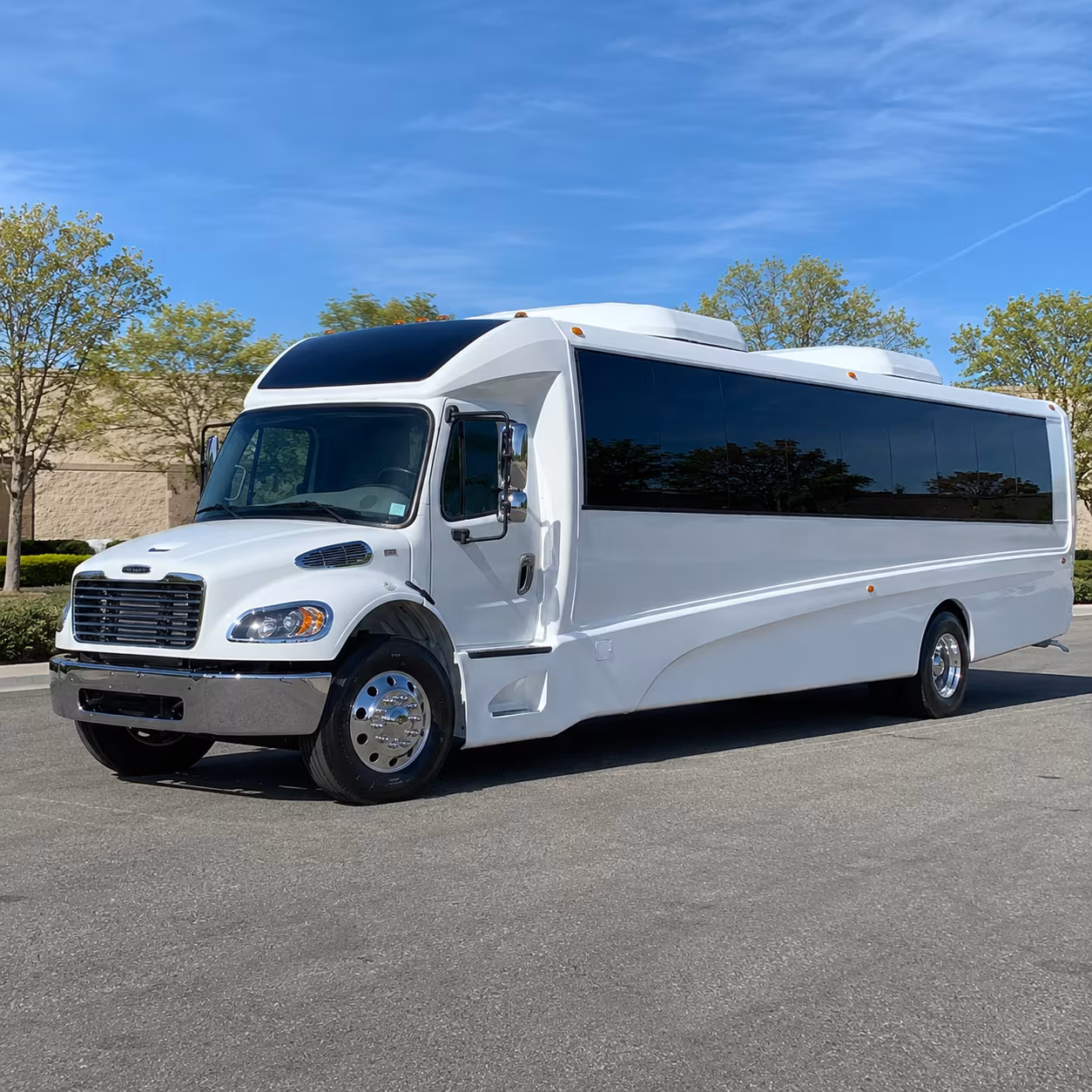la mesa 28 passenger minibus