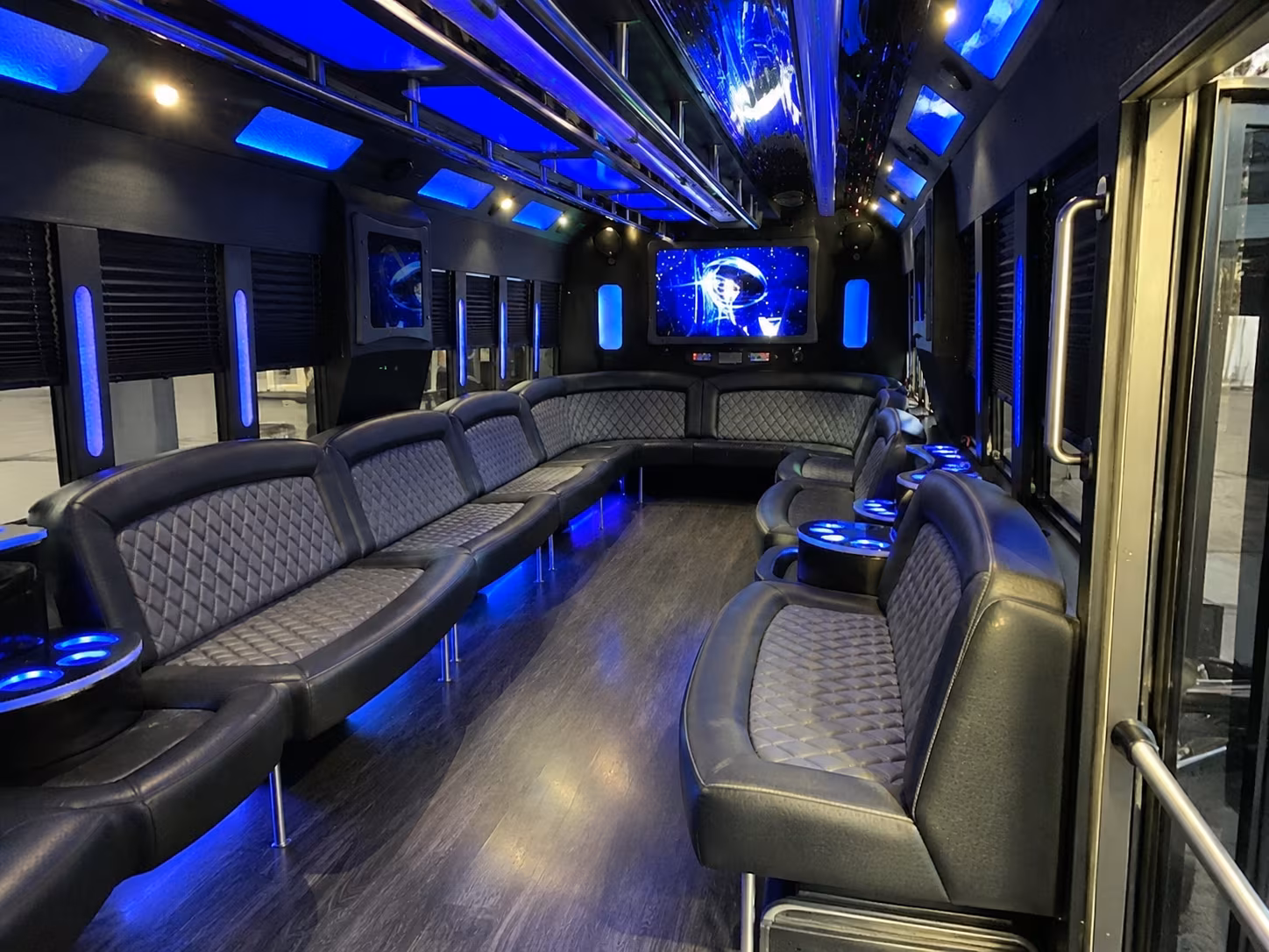 la mesa 28 passenger party bus interior