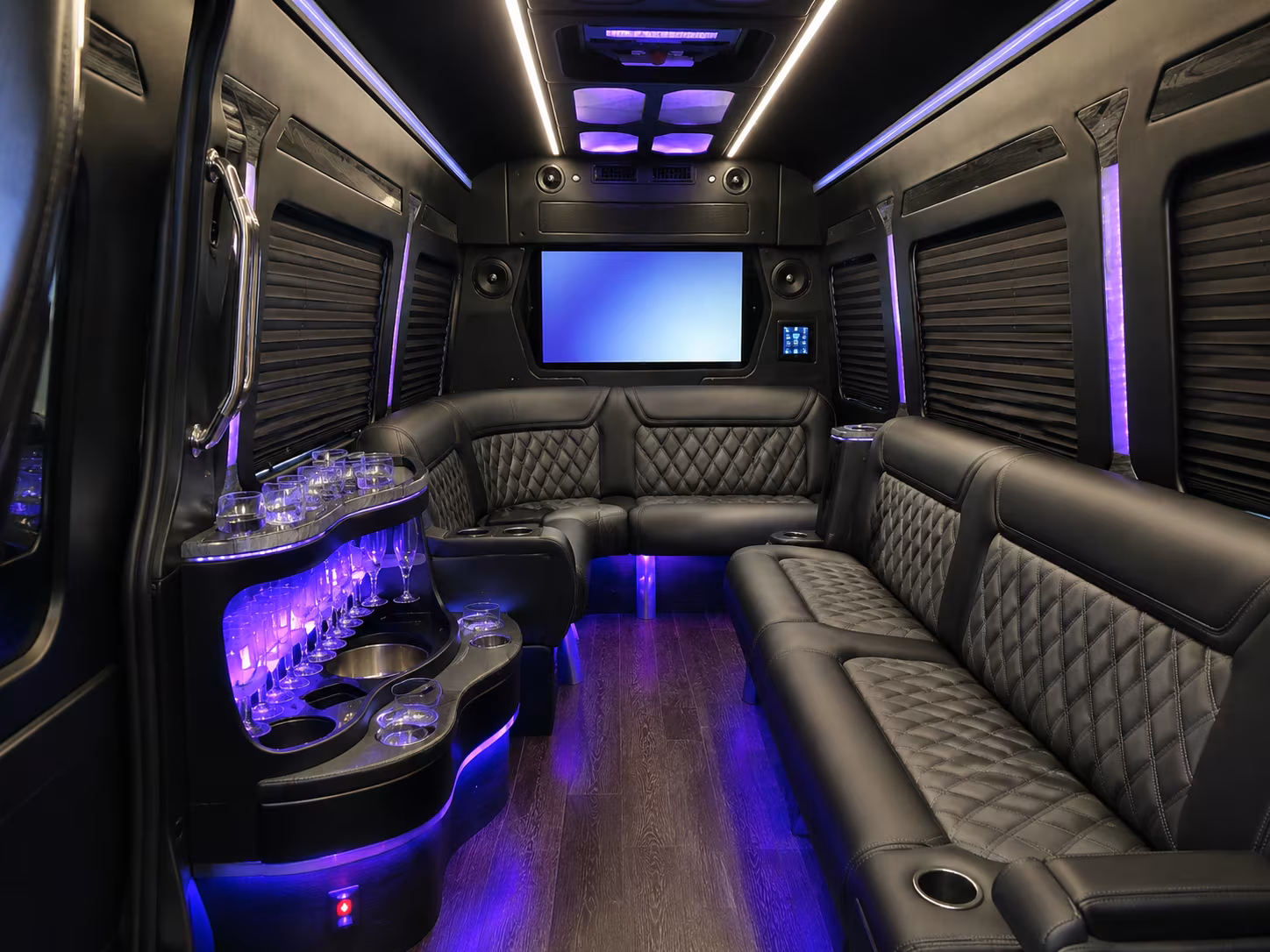 la mesa sprinter limousine inside