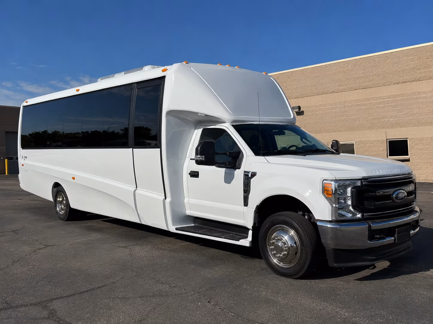 wedding and quinceanera guest shuttle buses in la mesa